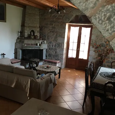 γαλήνη στα πιο άγρια τοπία της μάνης